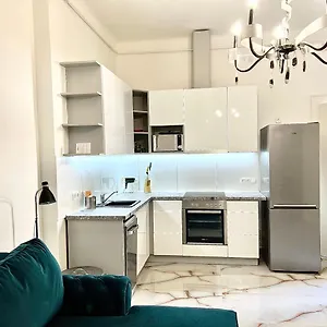 L8 Apartman