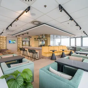 4* Hotel Expo Tower By Mellow Mood