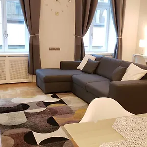  Apartment Supreme Center