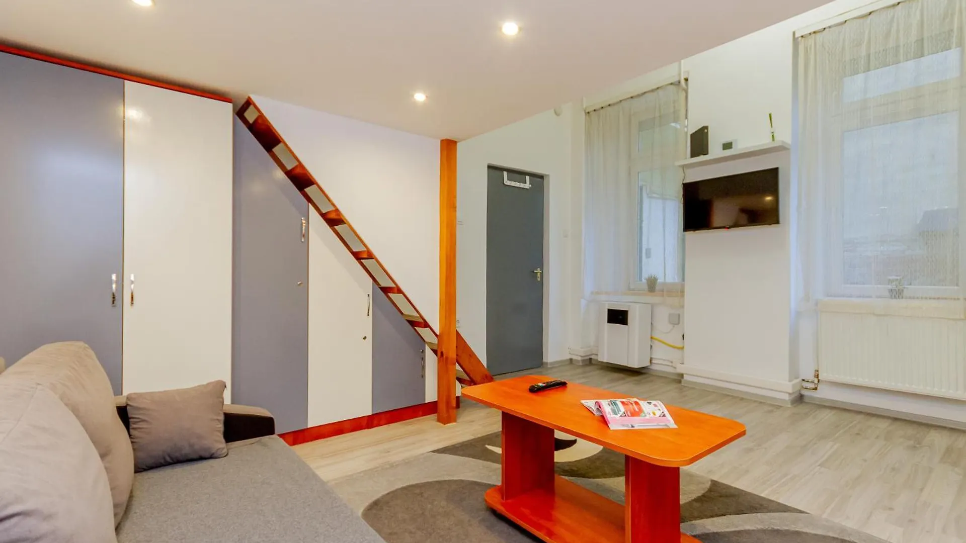 Apartment Central With Good Transport Links City Studio 3 Budapest Hungary