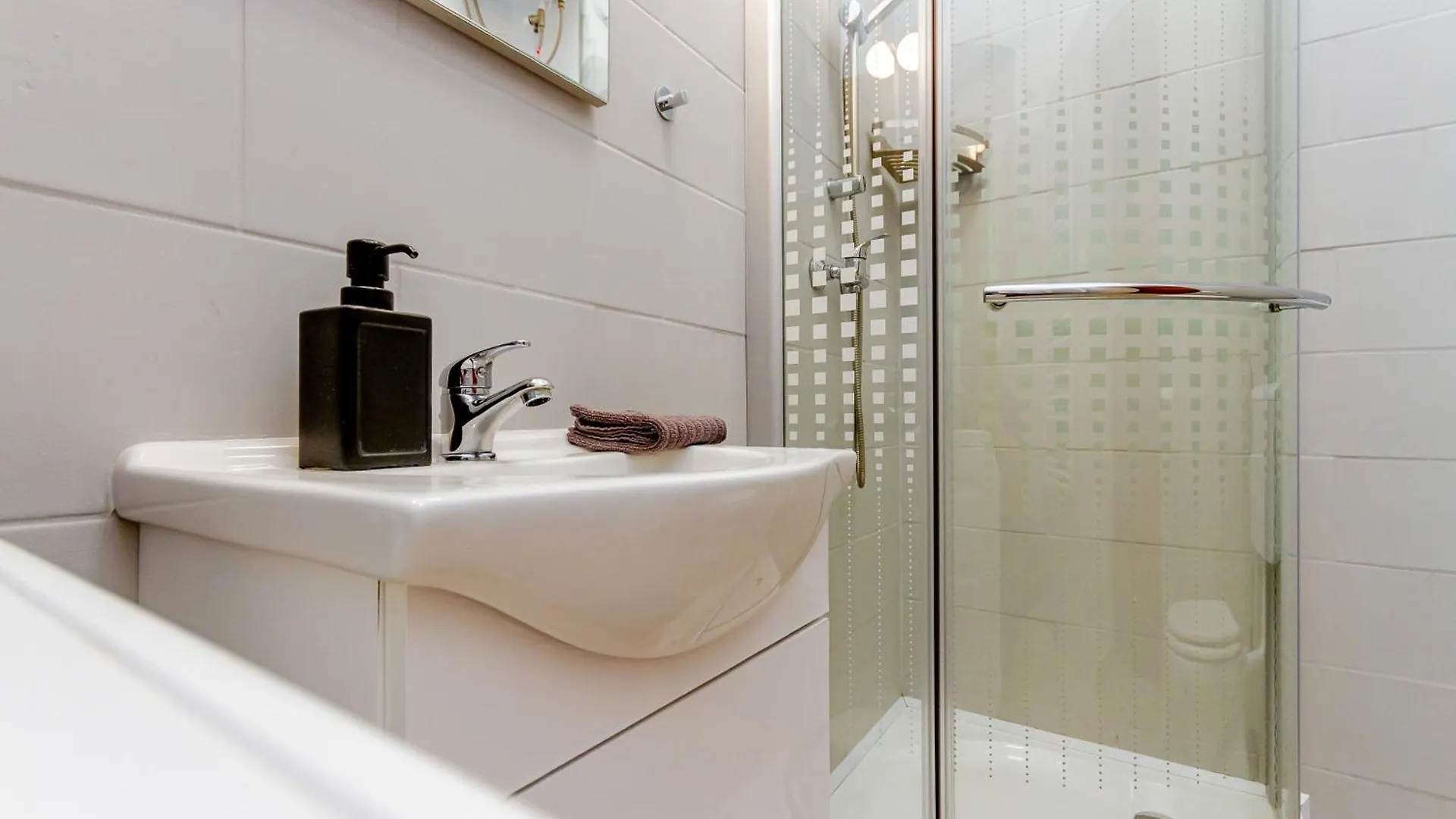 Central With Good Transport Links City Studio 3 Budapest